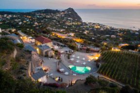 Ischia. C’est la Vie, il ristorante con le carte in regola per la guida Michelin