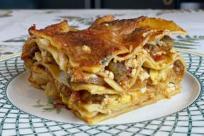 Lasagna napoletana di Carnevale: ricetta facile e leggera passo passo