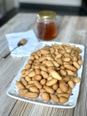 Pignolata al miele, ricetta del dolce tradizionale della Sicilia per Carnevale