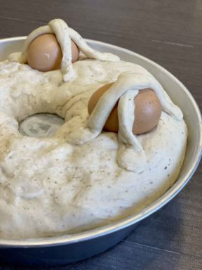 Casatiello napoletano tradizionale. La ricetta di casa Pignalosa