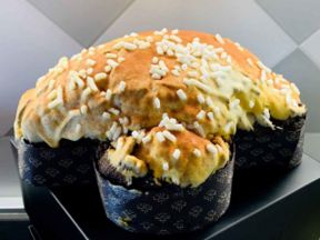 La colomba ai pomodorini, ricotta di pecora e cioccolato bianco ci piace